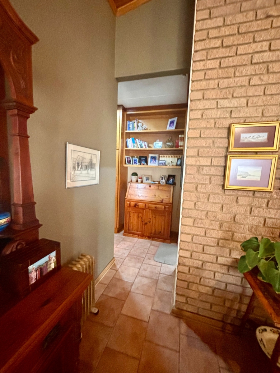 5 Bedroom Property for Sale in Wilkoppies North West